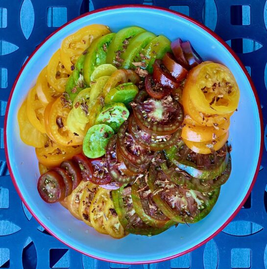 A plate of tomatoes